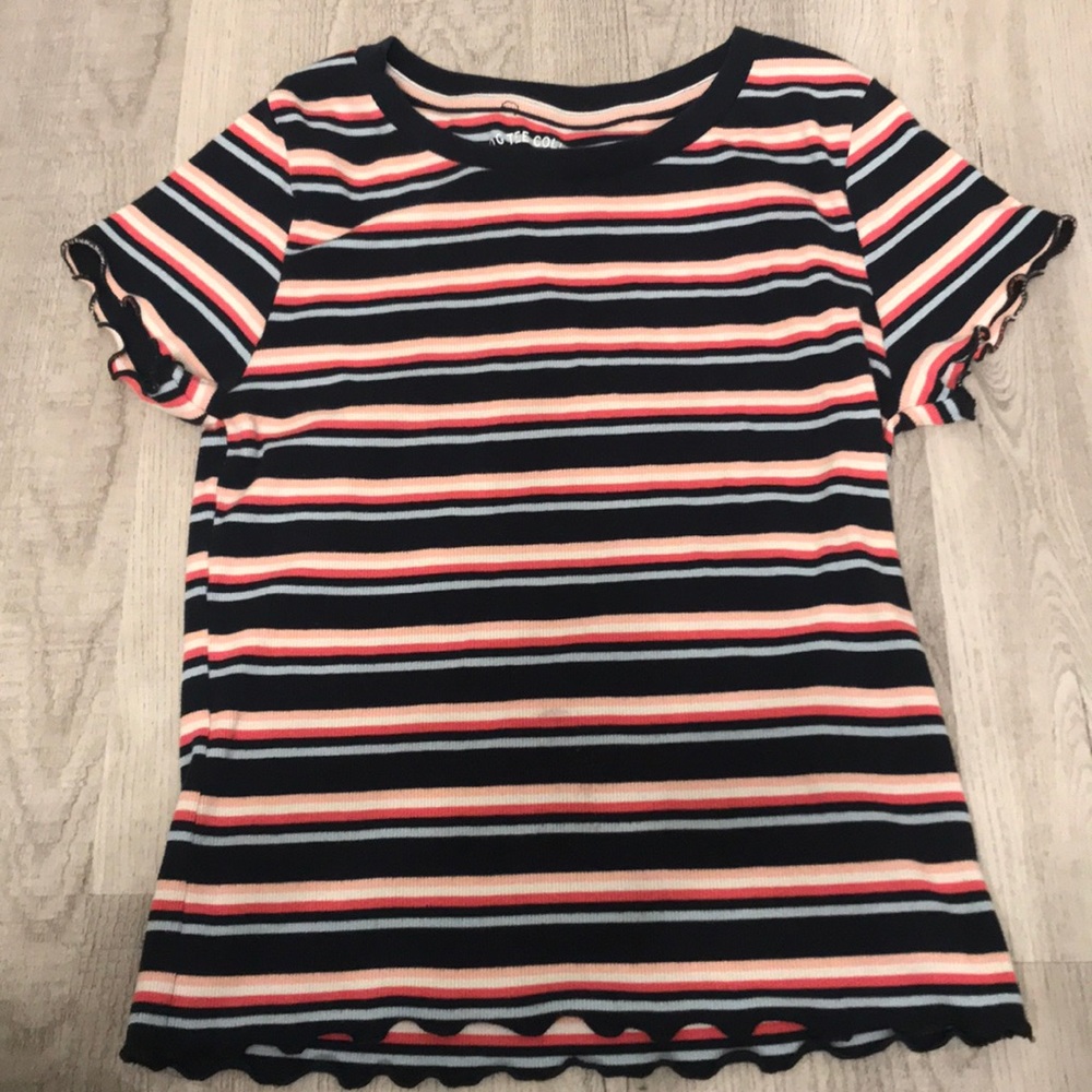 Aeropostale short sleeve cropped shirt